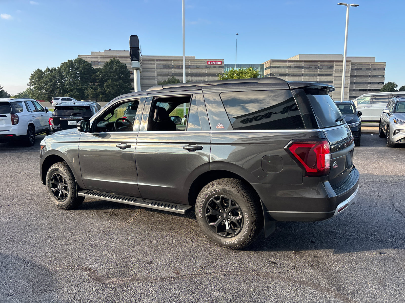 Used 2024 Ford Expedition Timberline AWD/4WD image 5