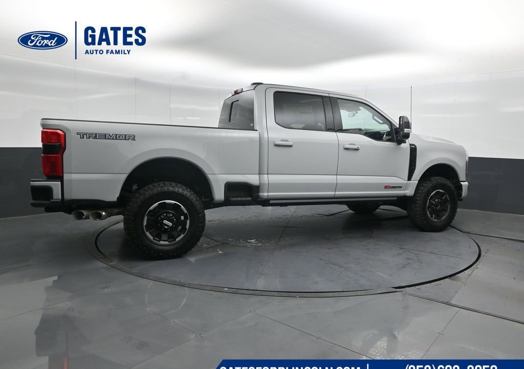Used 2026 Ford F250 Lariat w/ Tremor Off-Road Package AWD/4WD image 3