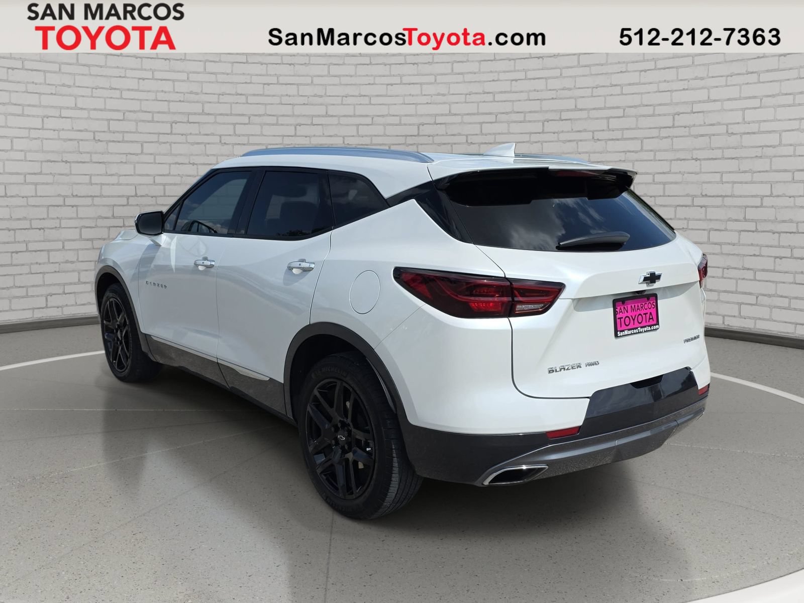 Used 2023 Chevrolet Blazer Premier w/ Enhanced Convenience Package AWD/4WD image 8