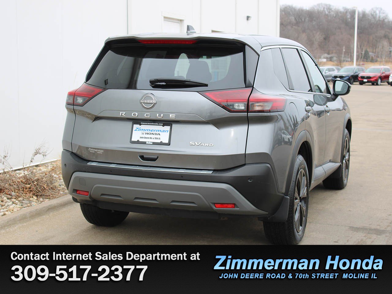 Used 2023 Nissan Rogue SV image 2
