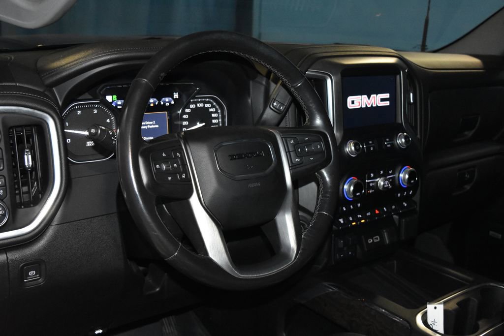 Used 2022 GMC Sierra 2500 Denali image 2