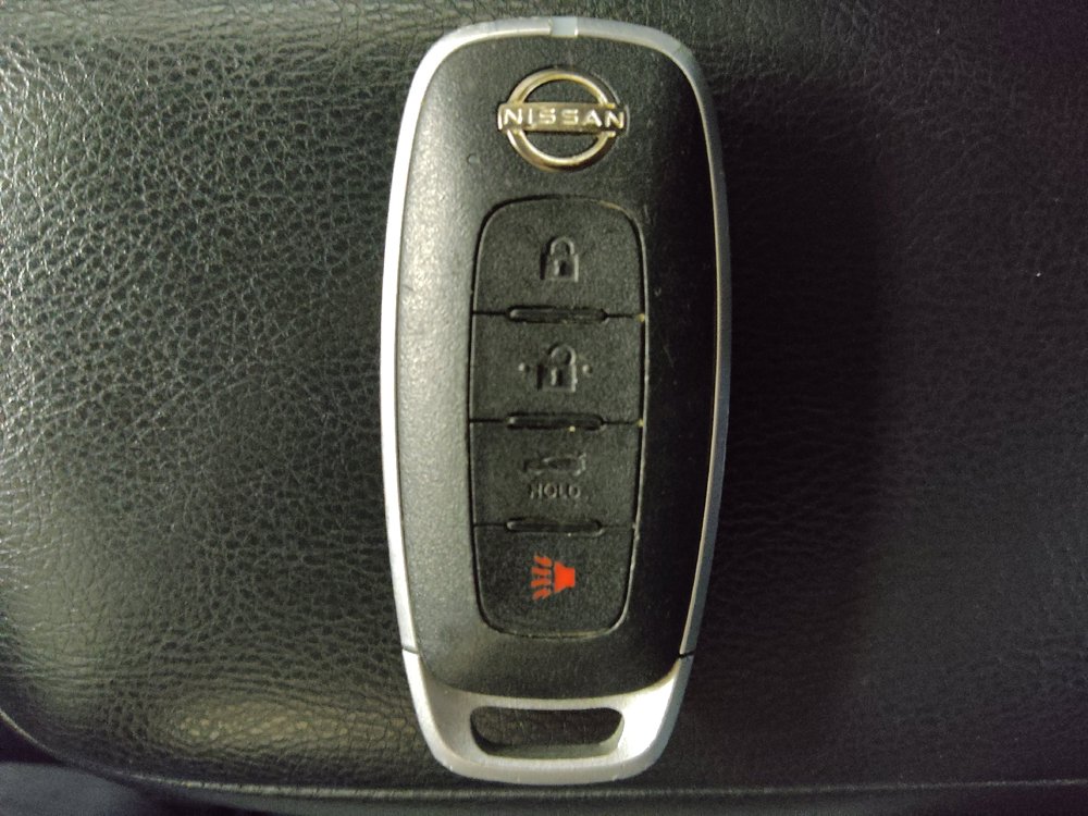 Used 2023 Nissan Versa SV FWD image 32