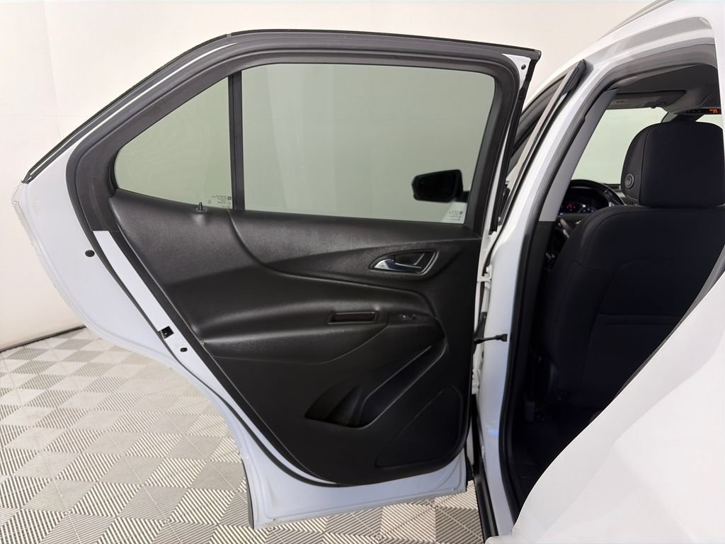 Used 2020 Chevrolet Equinox LT FWD image 12