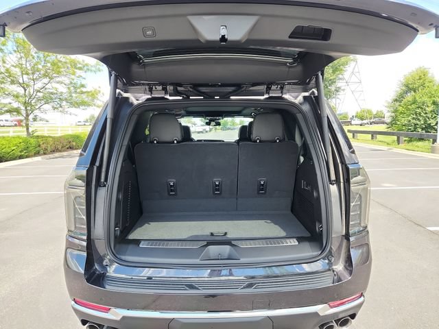 New 2026 Chevrolet Tahoe Premier w/ Sun And Tow Package AWD/4WD image 19