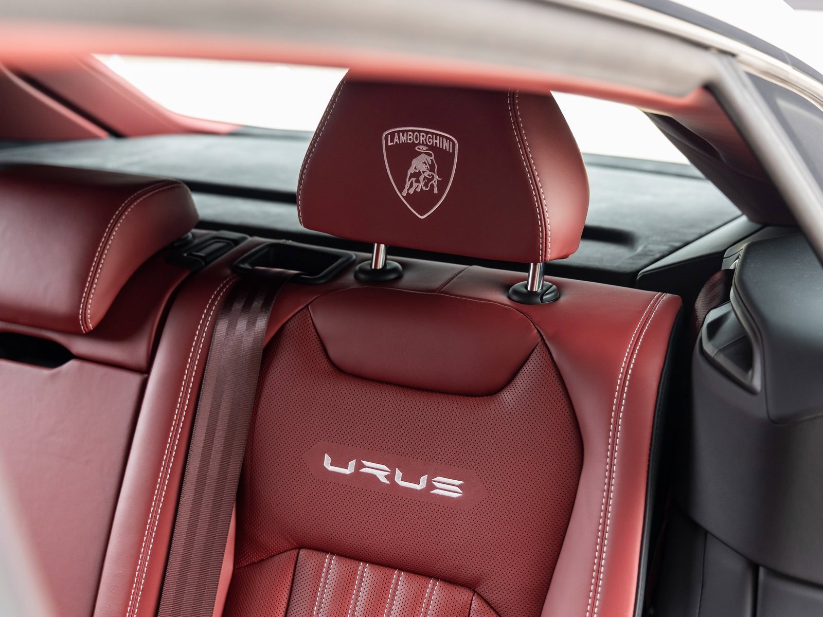 Used 2024 Lamborghini Urus S image 36