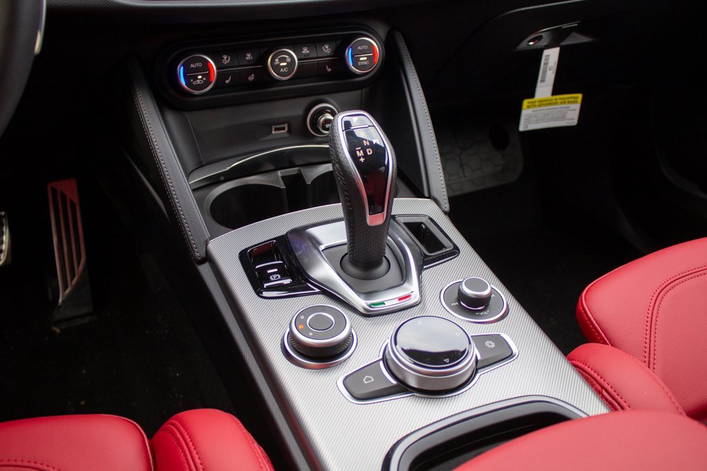 New 2025 Alfa Romeo Stelvio Sprint image 21