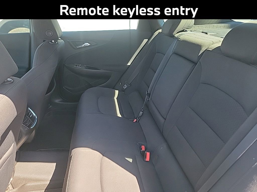 Used 2018 Chevrolet Malibu LT image 9