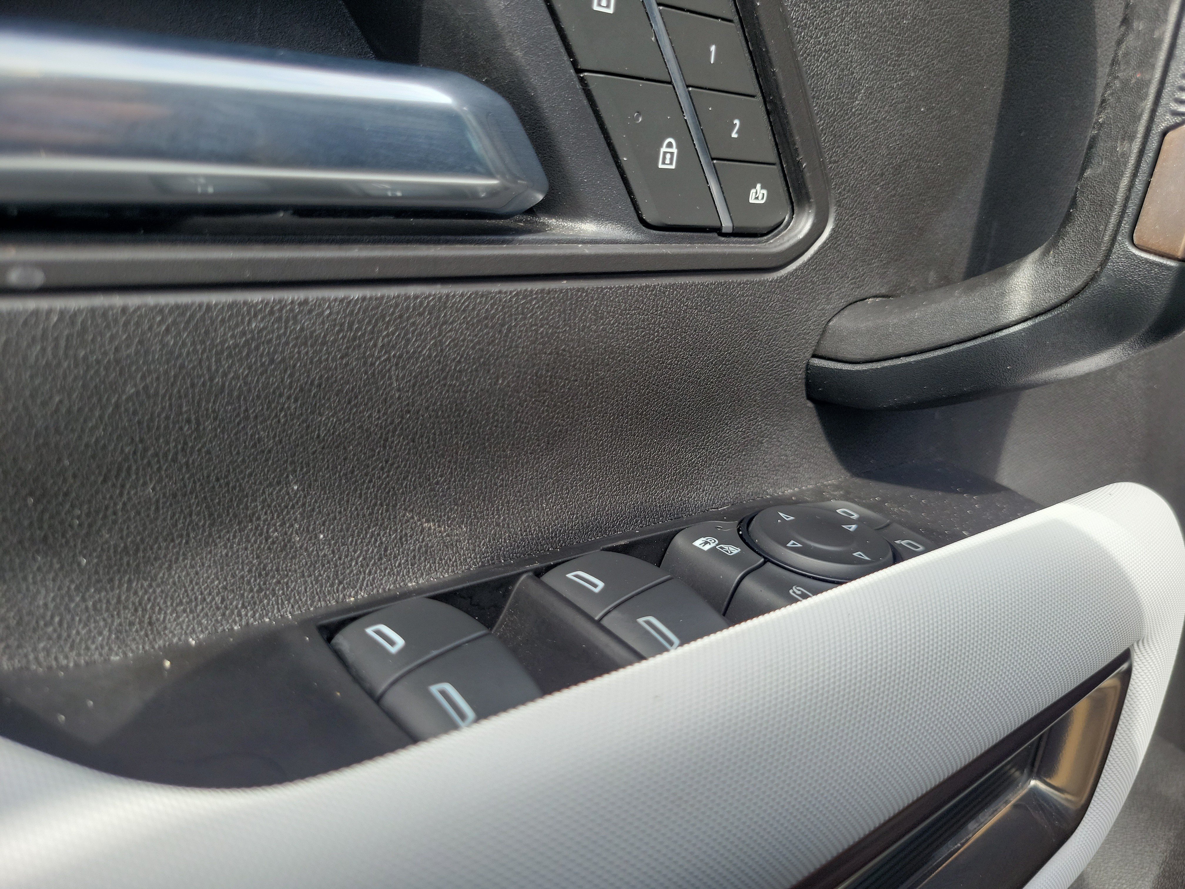 Used 2025 GMC Hummer EV 2X AWD/4WD image 25