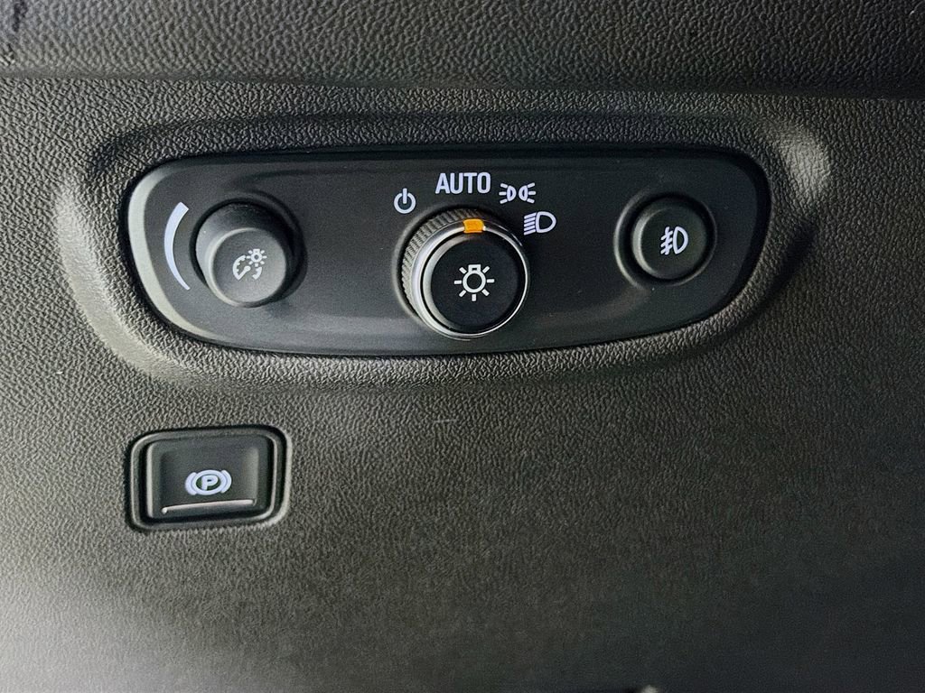 Used 2020 GMC Terrain SLT w/ Preferred Package image 11