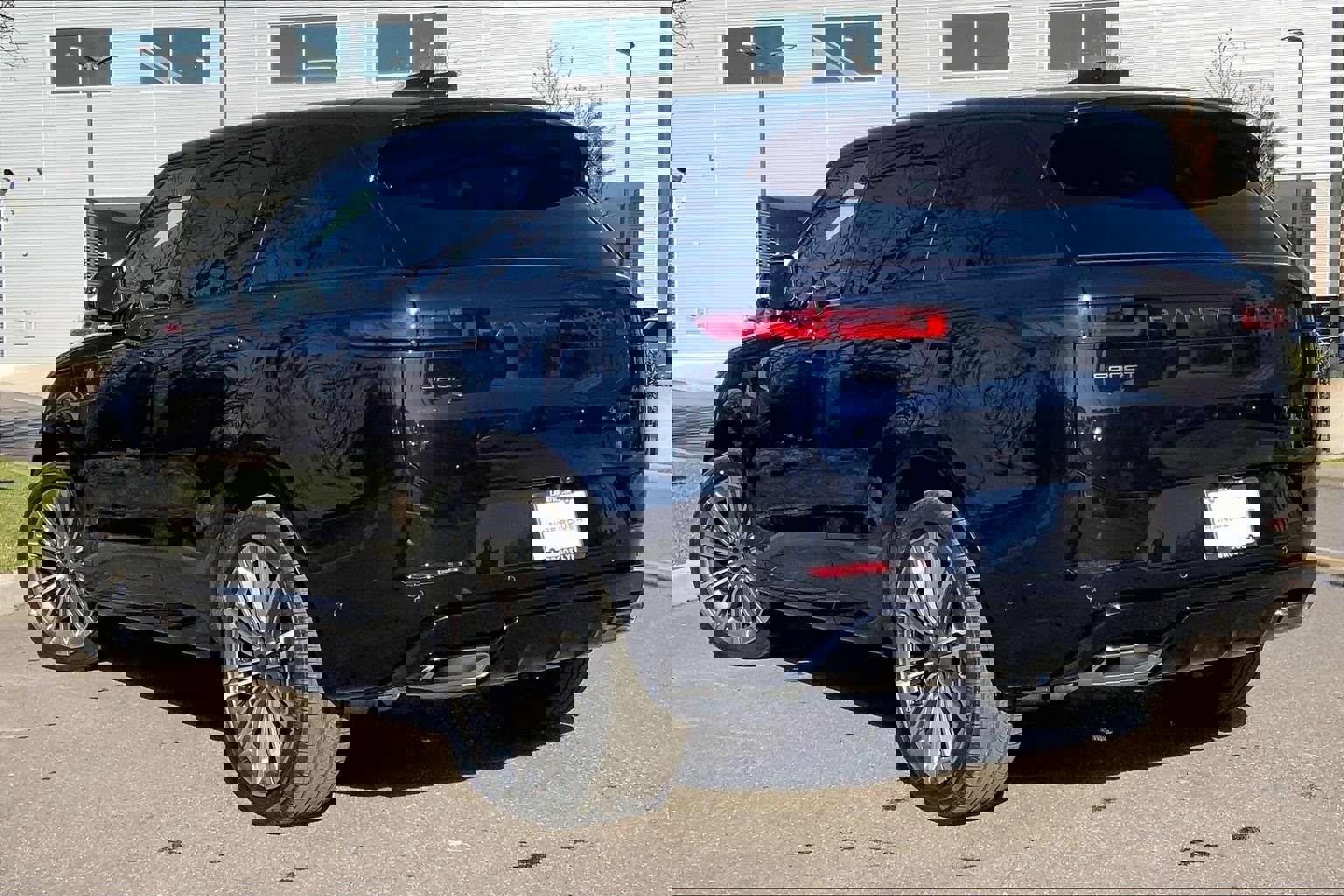 New 2026 Land Rover Range Rover Sport Dynamic SE image 12