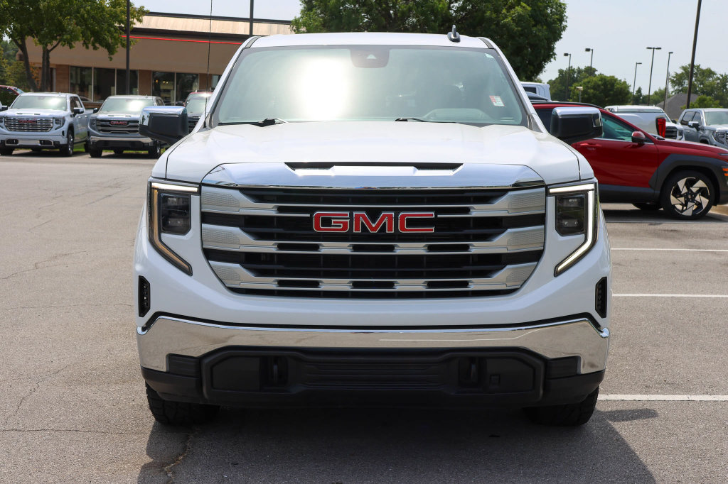 Used 2023 GMC Sierra 1500 SLE w/ X31 Off-Road Package AWD/4WD image 28