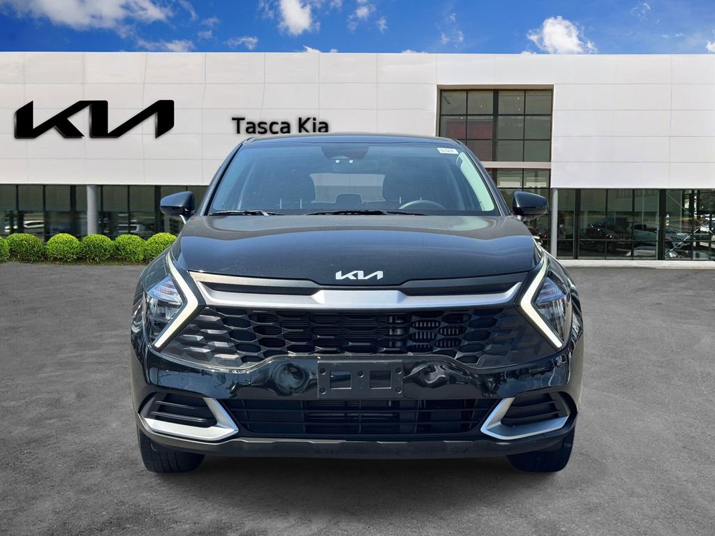 Used 2023 Kia Sportage LX AWD/4WD image 2