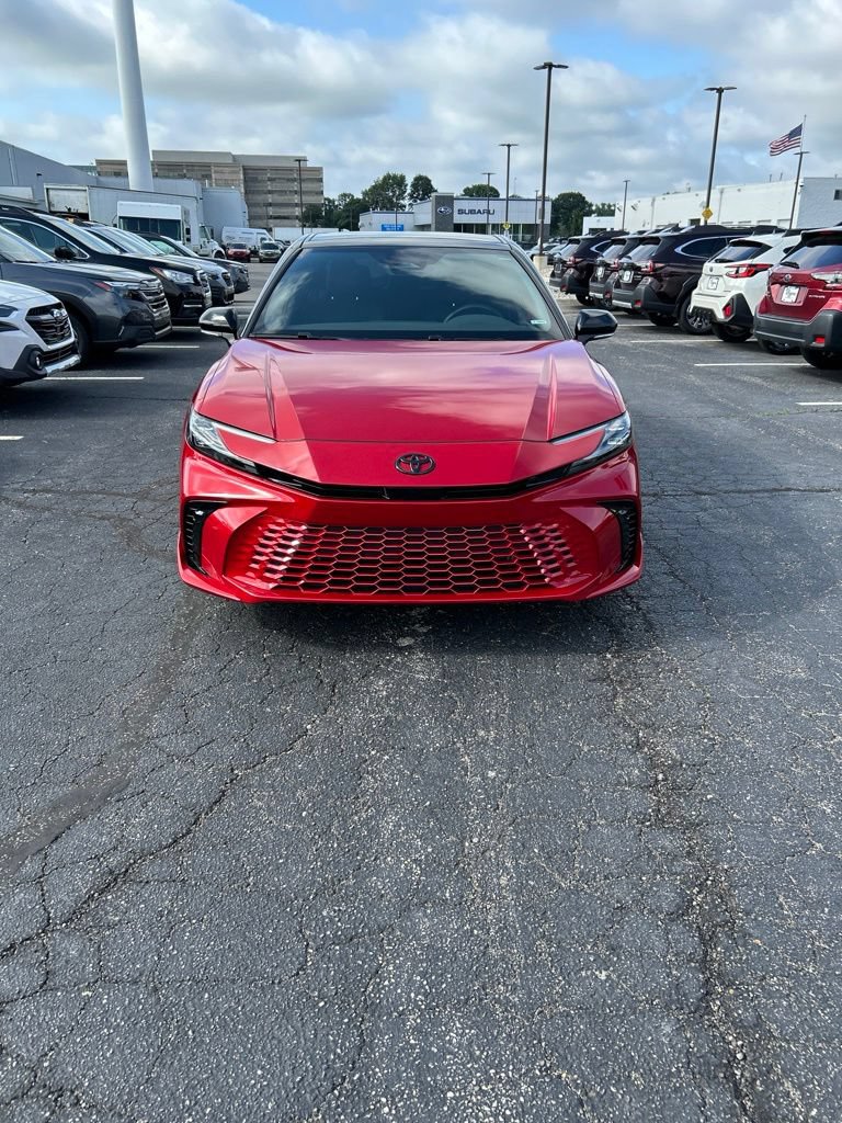 Used 2025 Toyota Camry XSE AWD/4WD image 8