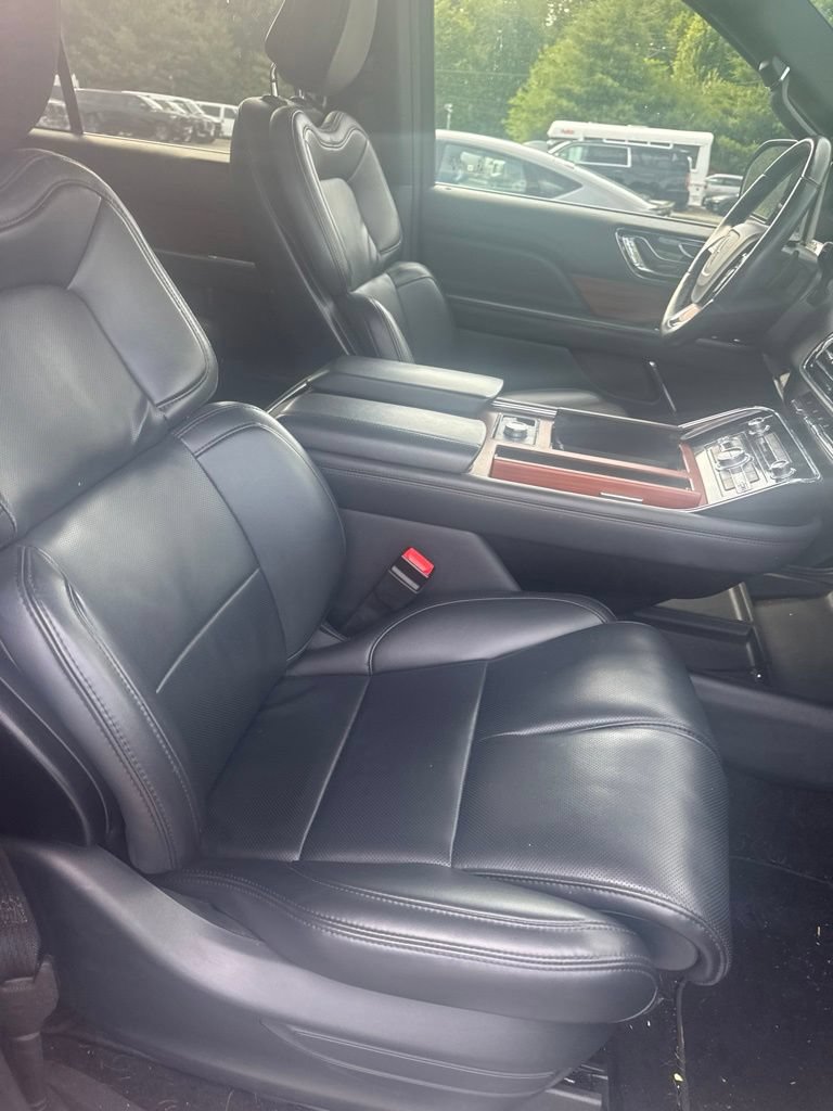 Used 2024 Lincoln Navigator L 4WD image 15
