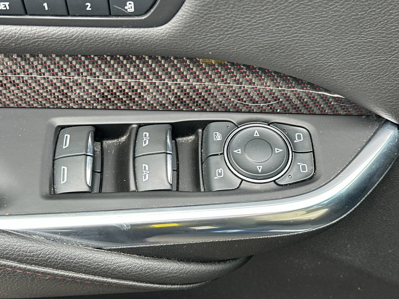 Used 2019 Cadillac XT4 Sport w/ LPO, Midnight Sport Package AWD/4WD image 11