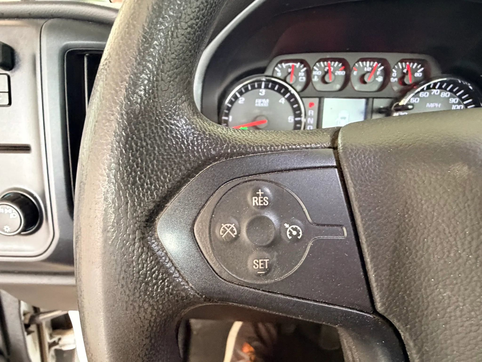Used 2018 Chevrolet Silverado 1500 LS w/ Trailering Package AWD/4WD image 12