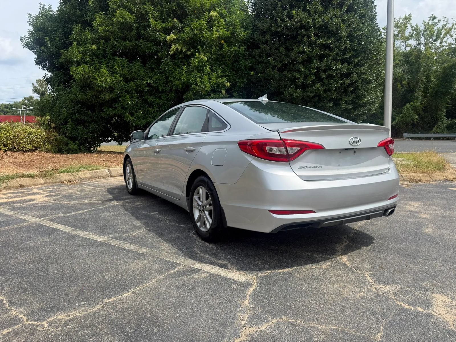 Used 2016 Hyundai Sonata SE FWD image 5