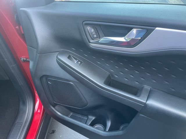 Used 2020 Ford Escape SEL image 46