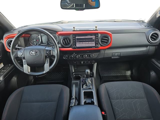 Used 2020 Toyota Tacoma TRD Off-Road AWD/4WD image 10