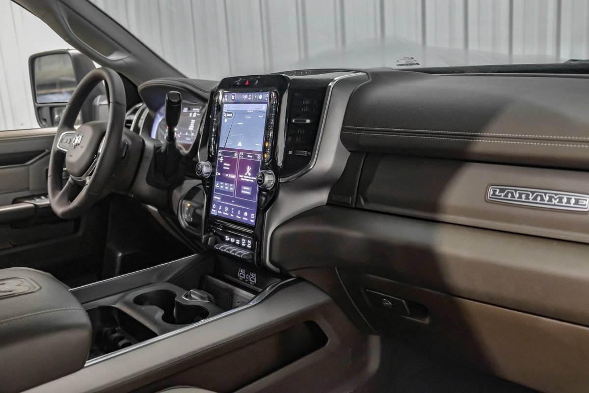 Used 2026 RAM 3500 Laramie AWD/4WD image 12