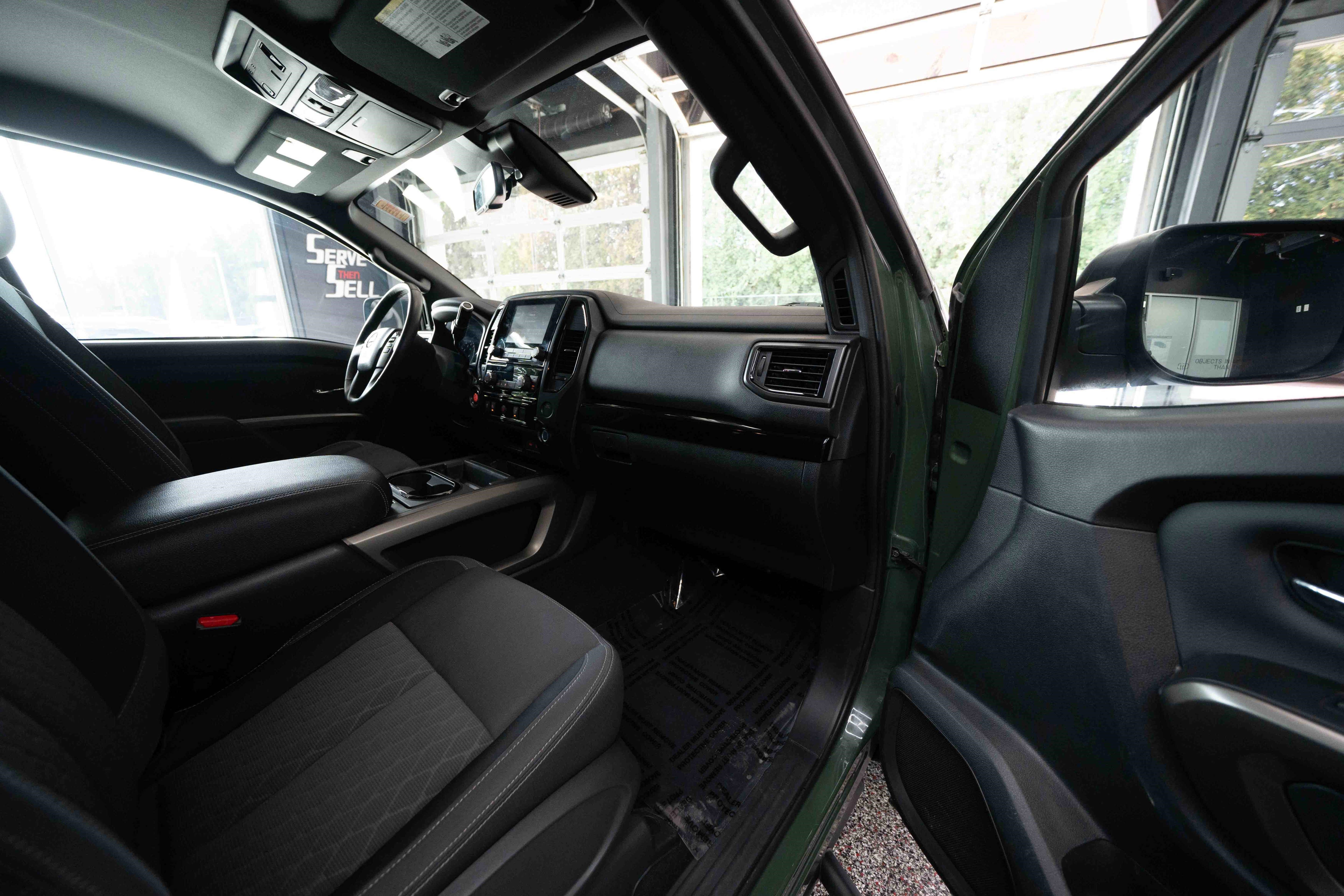 Used 2024 Nissan Titan SV w/ SV Bronze Edition Package RWD image 22