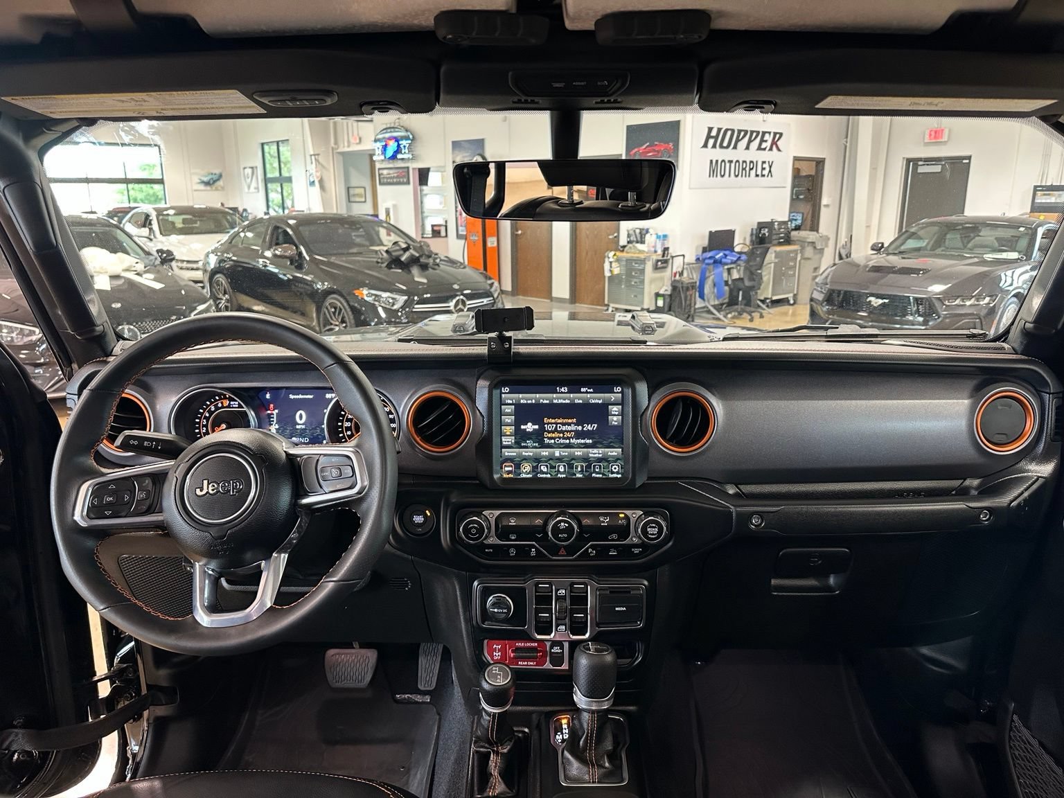 Used 2023 Jeep Gladiator Mojave w/ LED Lighting Group AWD/4WD image 14