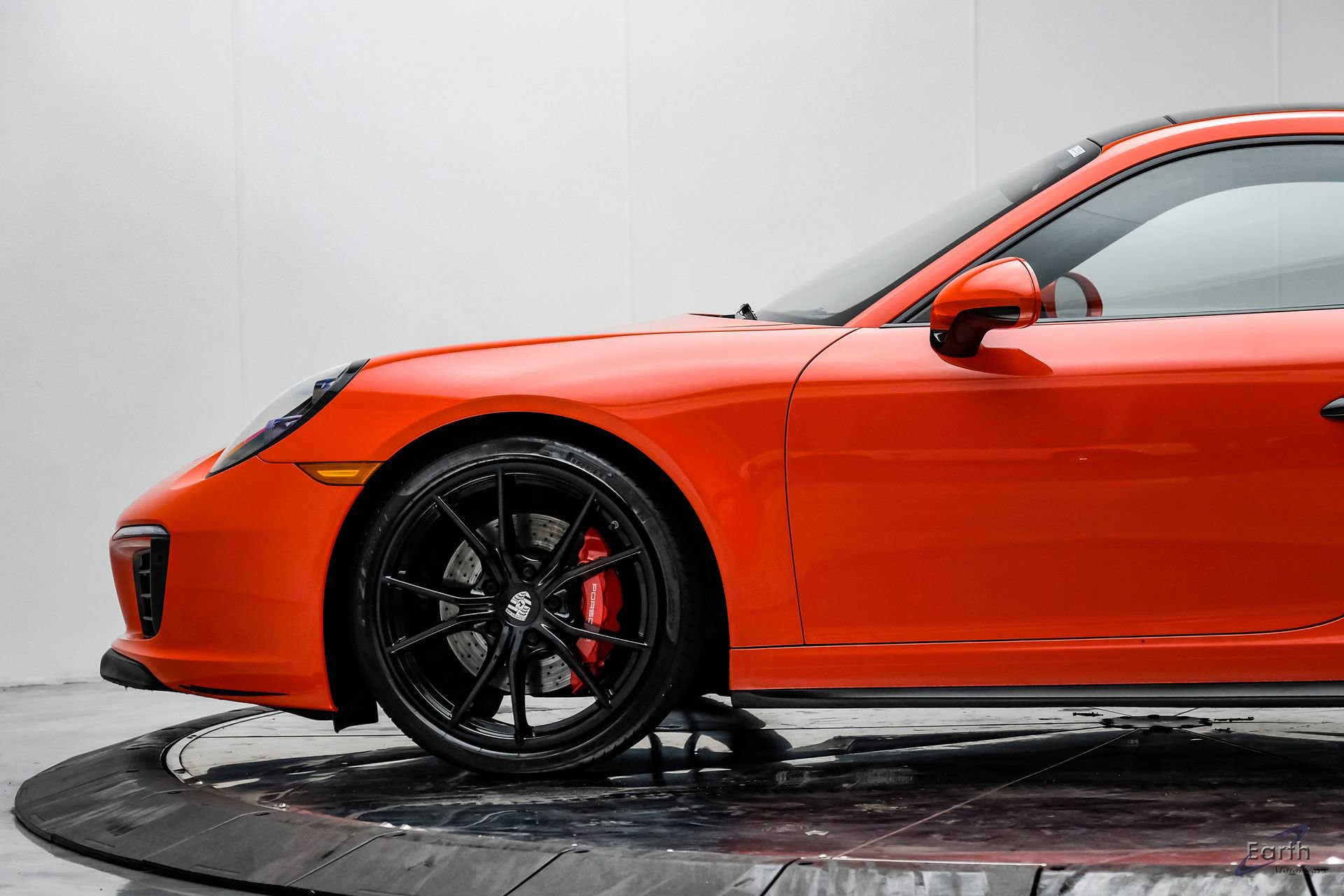 Used 2018 Porsche 911 Carrera 4S image 6