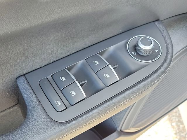 Used 2024 Alfa Romeo Giulia Sprint image 18