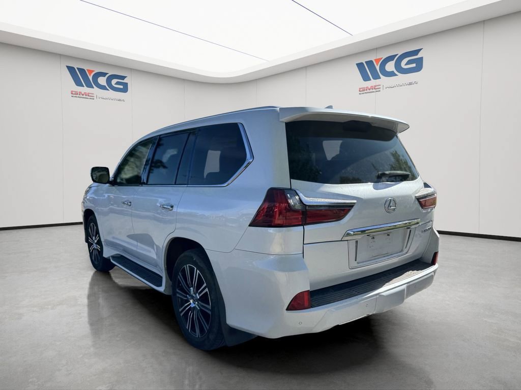 Used 2020 Lexus LX 570 4WD w/ Luxury Package image 3