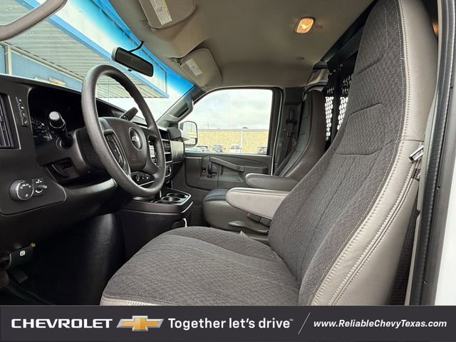 Used 2024 Chevrolet Express 2500 w/ Driver Convenience Package image 27