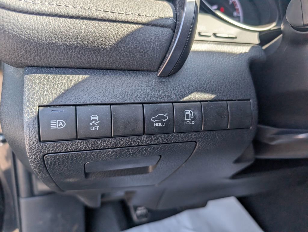 Used 2023 Toyota Camry SE image 22