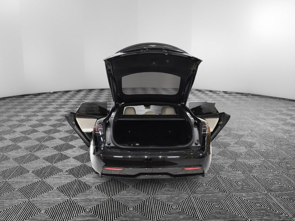 Used 2023 Tesla Model S Standard Range image 10