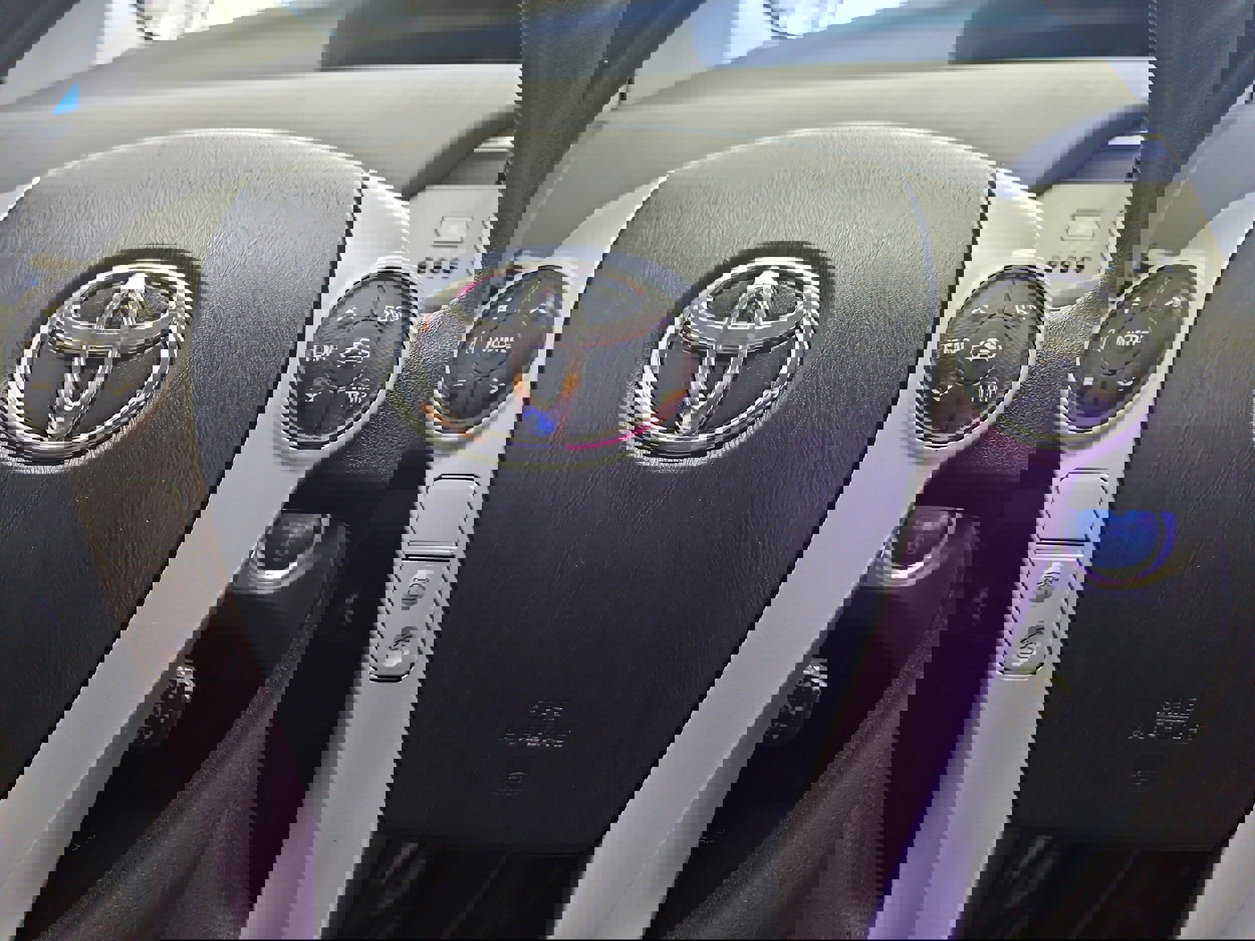 Used 2014 Toyota Prius Two FWD image 16