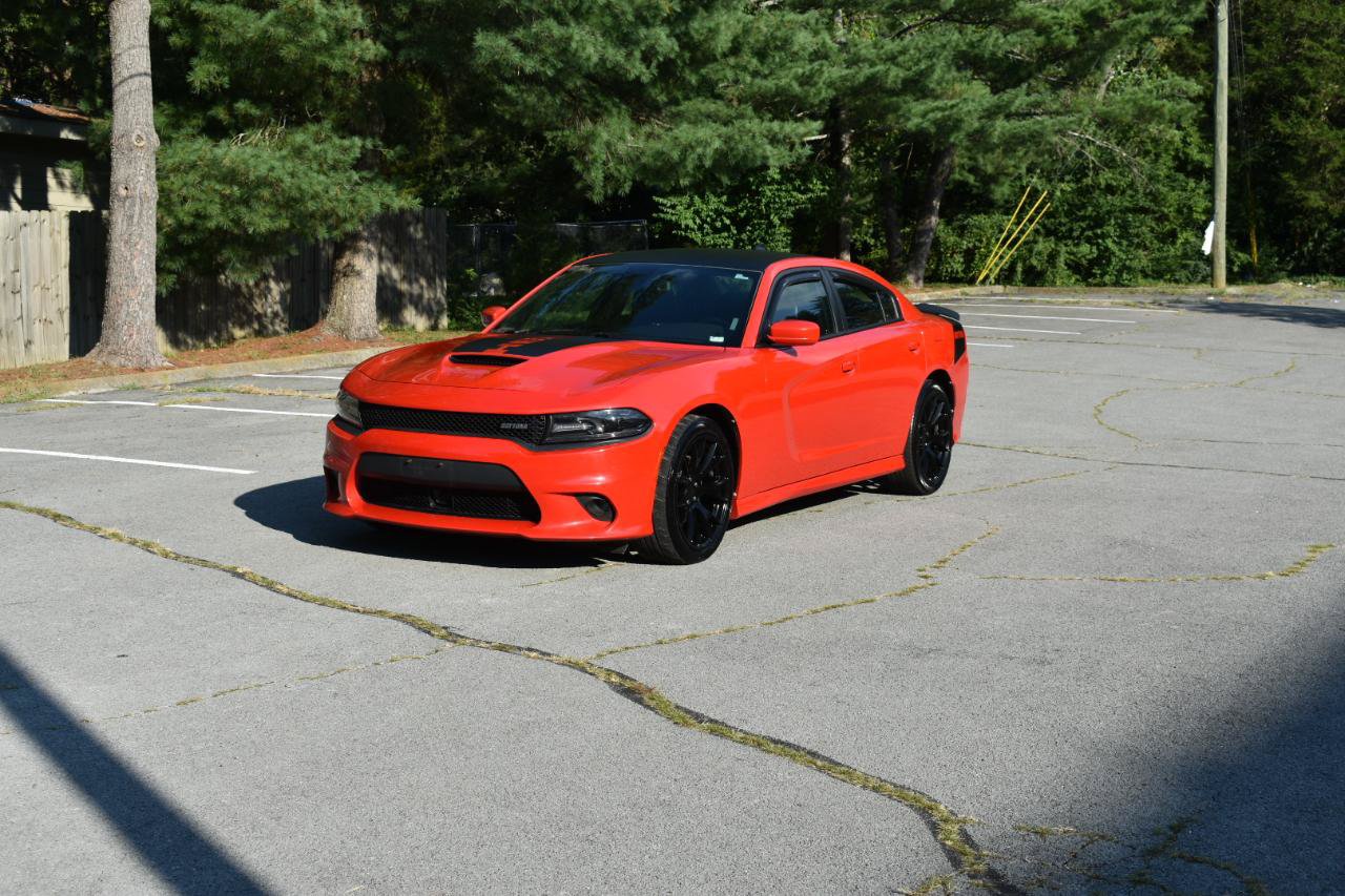 Used 2017 Dodge Charger R/T RWD image 2