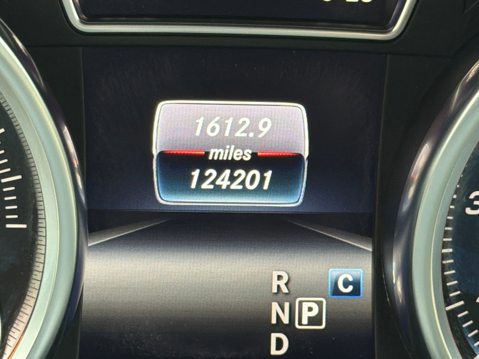 Used 2017 Mercedes-Benz GLS 450 4MATIC w/ Premium Package image 15