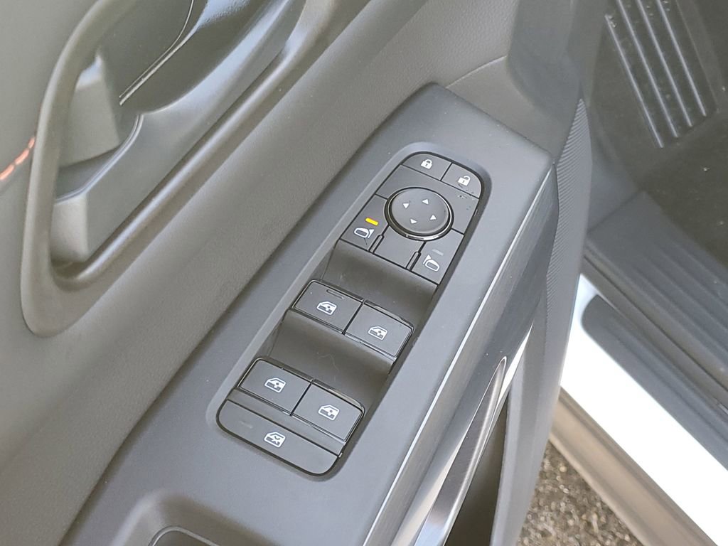 New 2025 Nissan Pathfinder Rock Creek image 11