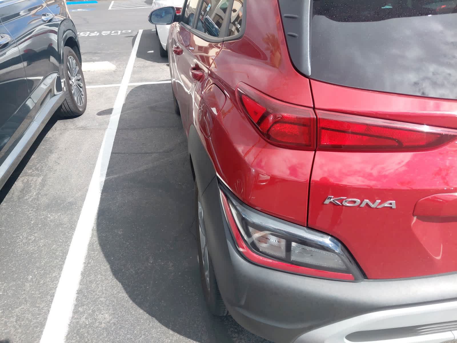 Used 2023 Hyundai Kona SEL w/ Cargo Package AWD/4WD image 3