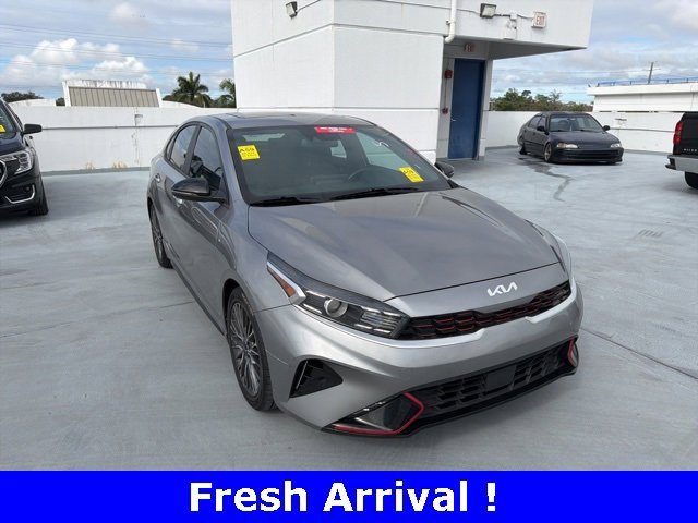 Used 2022 Kia Forte GT-Line w/ GT-Line Premium Package image 3