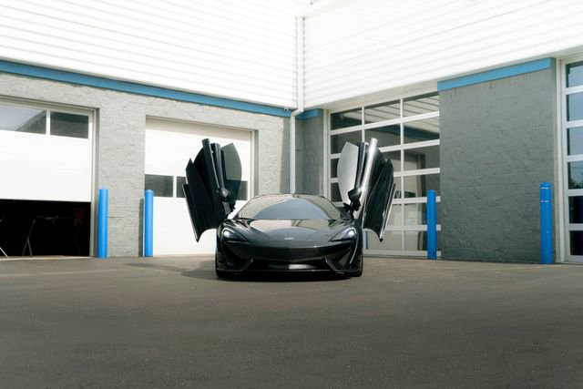 Used 2017 McLaren 570S RWD image 30