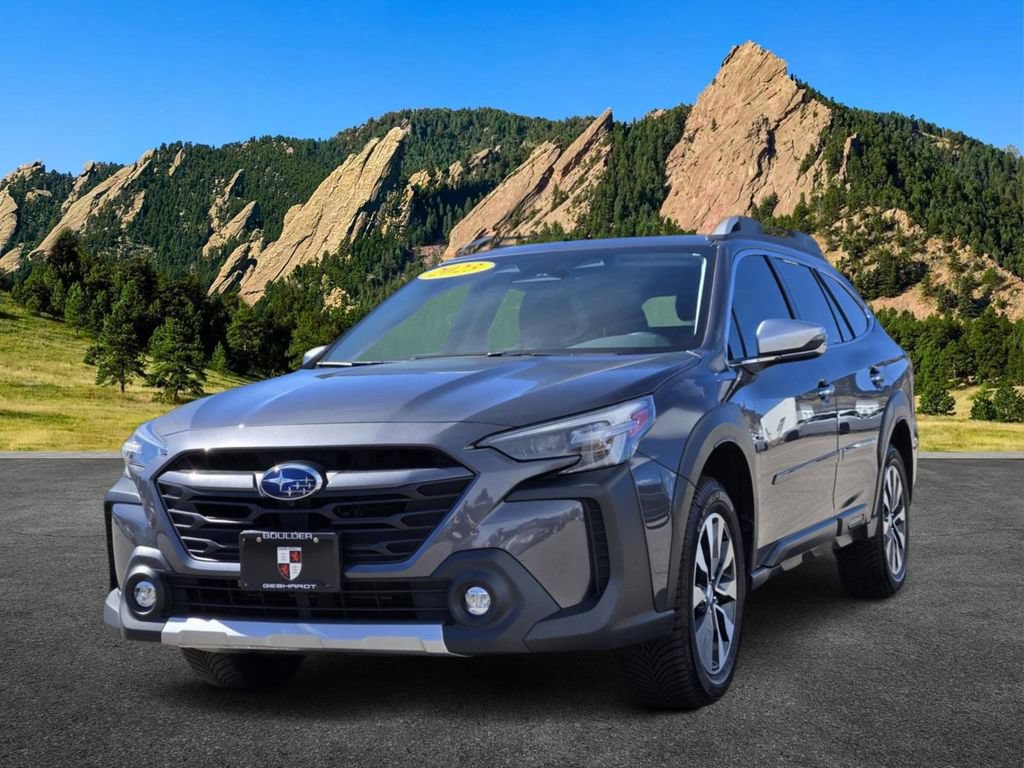 Used 2023 Subaru Outback Touring XT AWD/4WD image 3