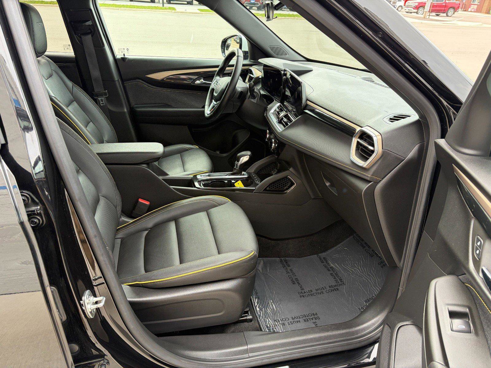 Used 2024 Chevrolet TrailBlazer ACTIV w/ Driver Confidence Package AWD/4WD image 20