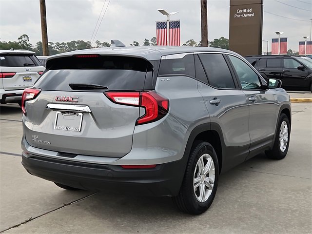 Used 2024 GMC Terrain SLE image 8