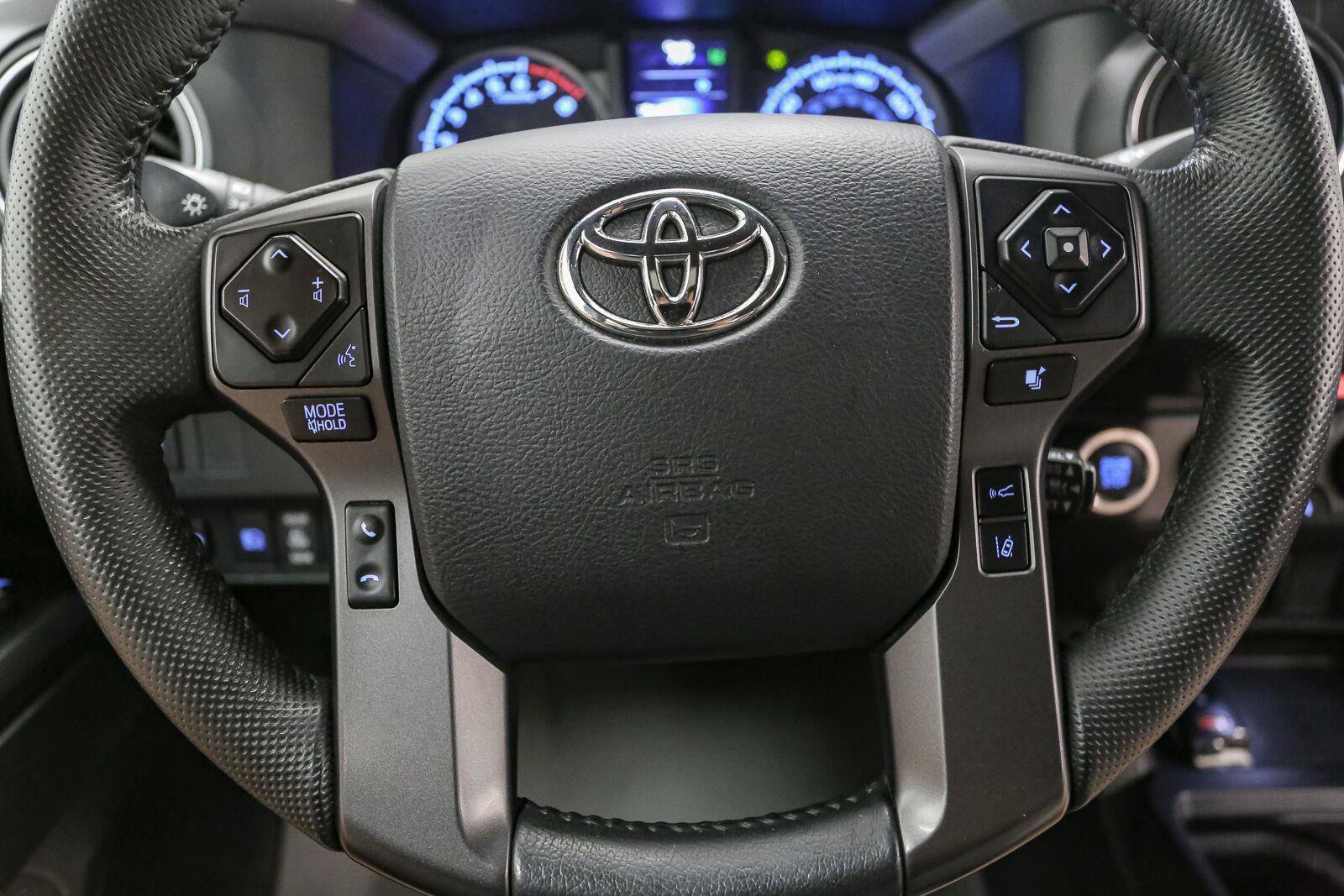 Used 2023 Toyota Tacoma TRD Sport AWD/4WD image 31