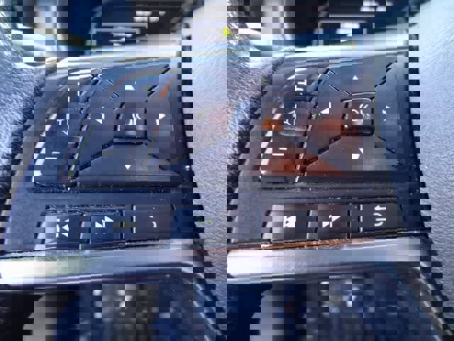 Used 2020 Nissan Kicks SV w/ Exterior Package image 14