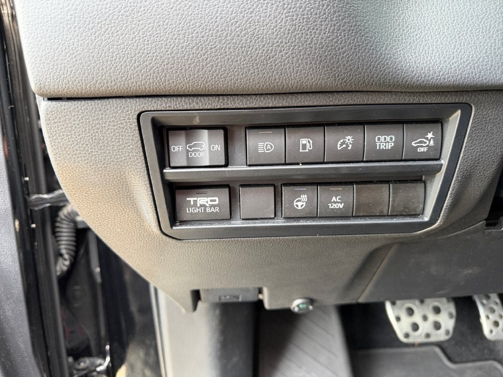 Used 2023 Toyota Sequoia TRD Pro AWD/4WD image 19