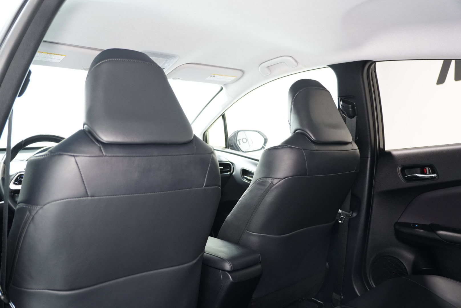 Used 2017 Toyota Prius Prime Advanced image 16