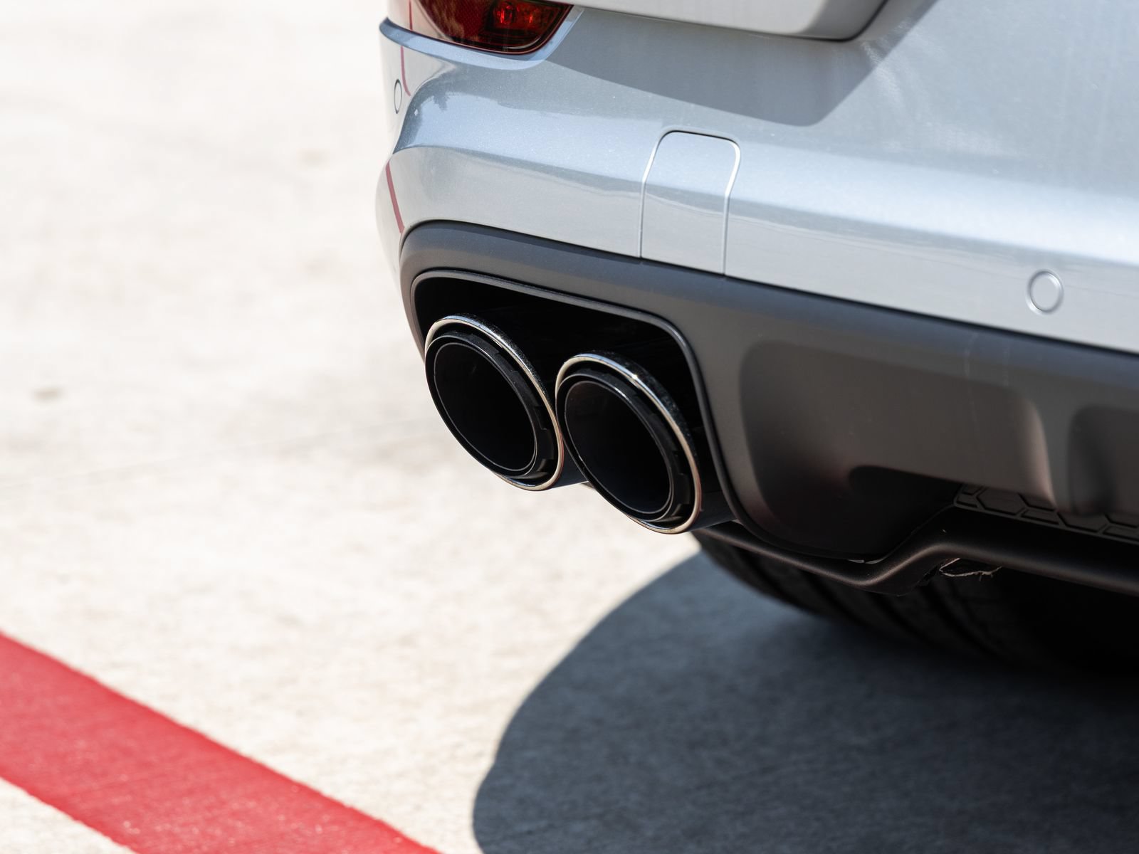 Certified 2026 Porsche Cayenne E-Hybrid Coupe AWD/4WD image 16