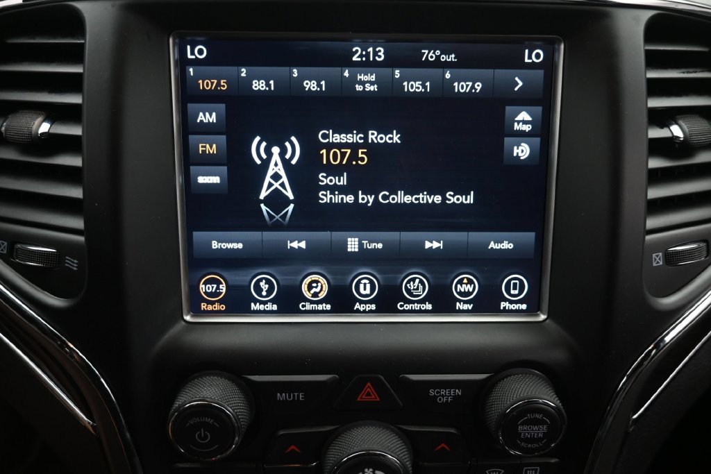 Used 2018 Jeep Grand Cherokee Overland AWD/4WD image 19