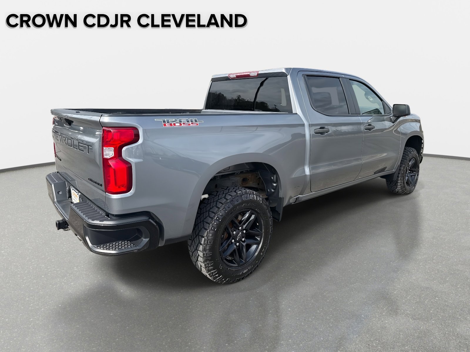 Used 2021 Chevrolet Silverado 1500 Custom Trail Boss w/ LPO, Dark Essentials Package image 4