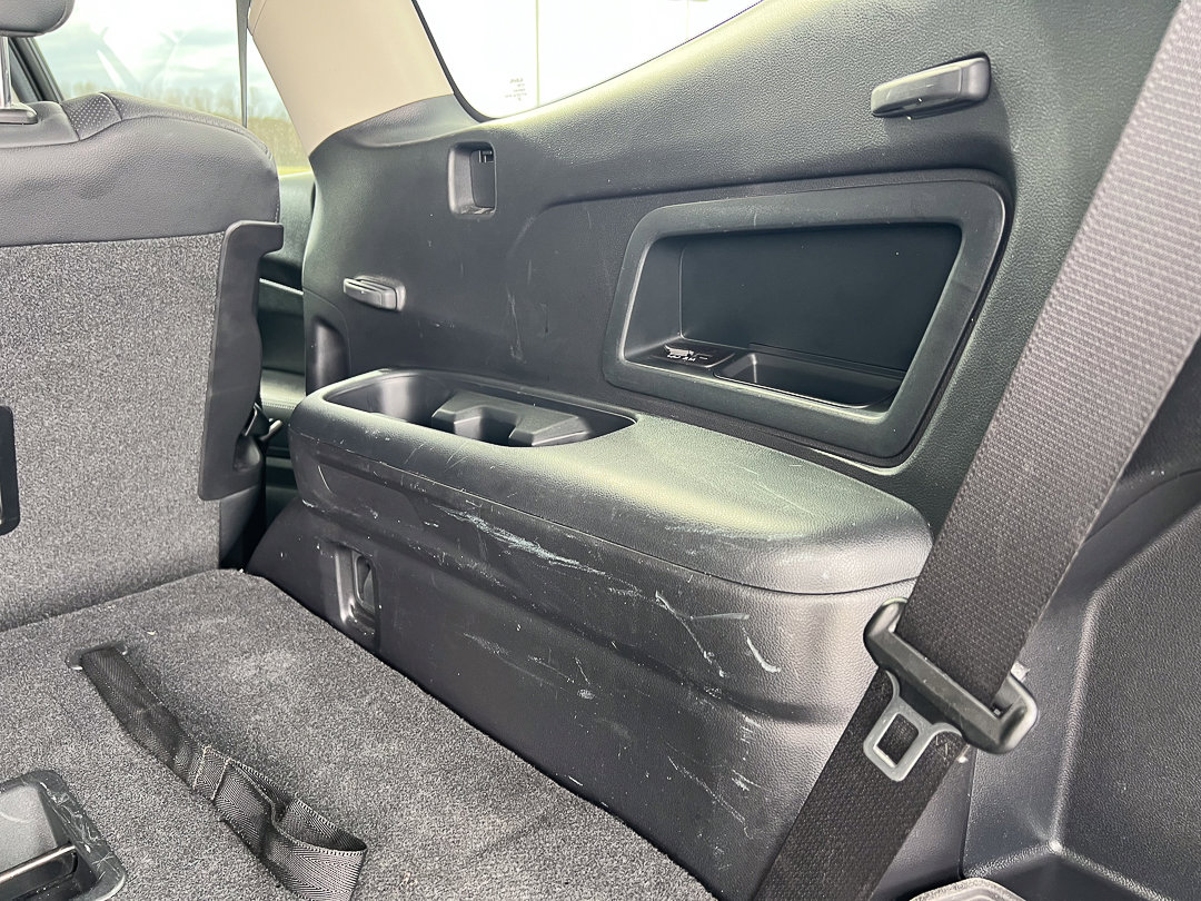 Used 2023 Subaru Ascent Limited image 8